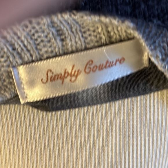 Ombré Lightweight Sweater - Large - Picture 6 of 9